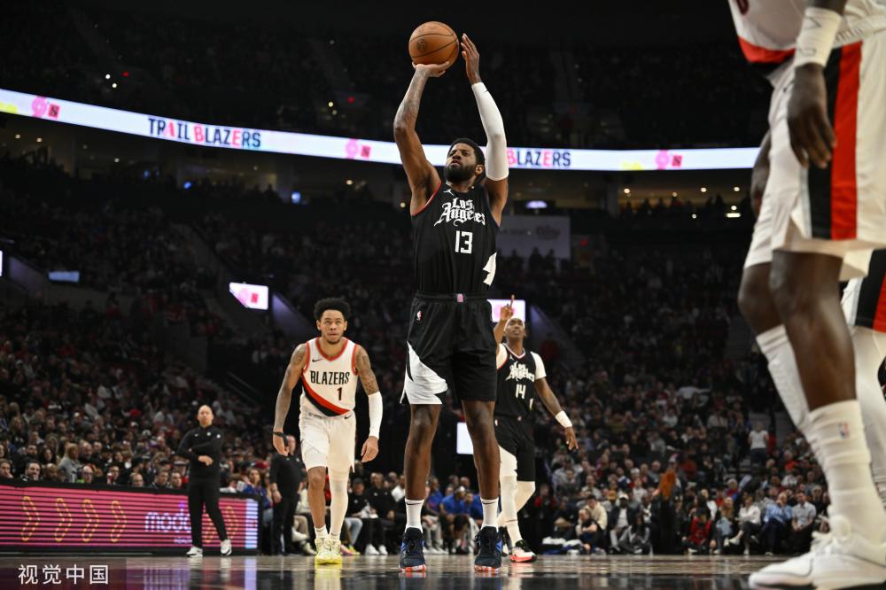 他们敢于突 他们敢于突